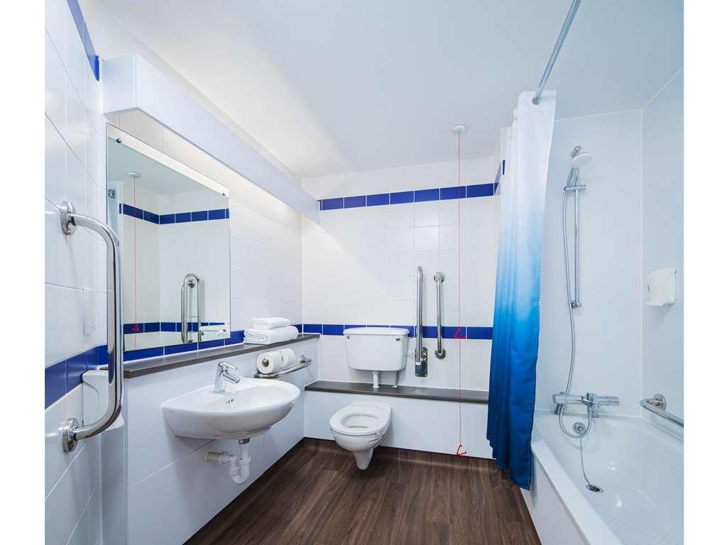 Travelodge Cardiff M4 Habitación foto