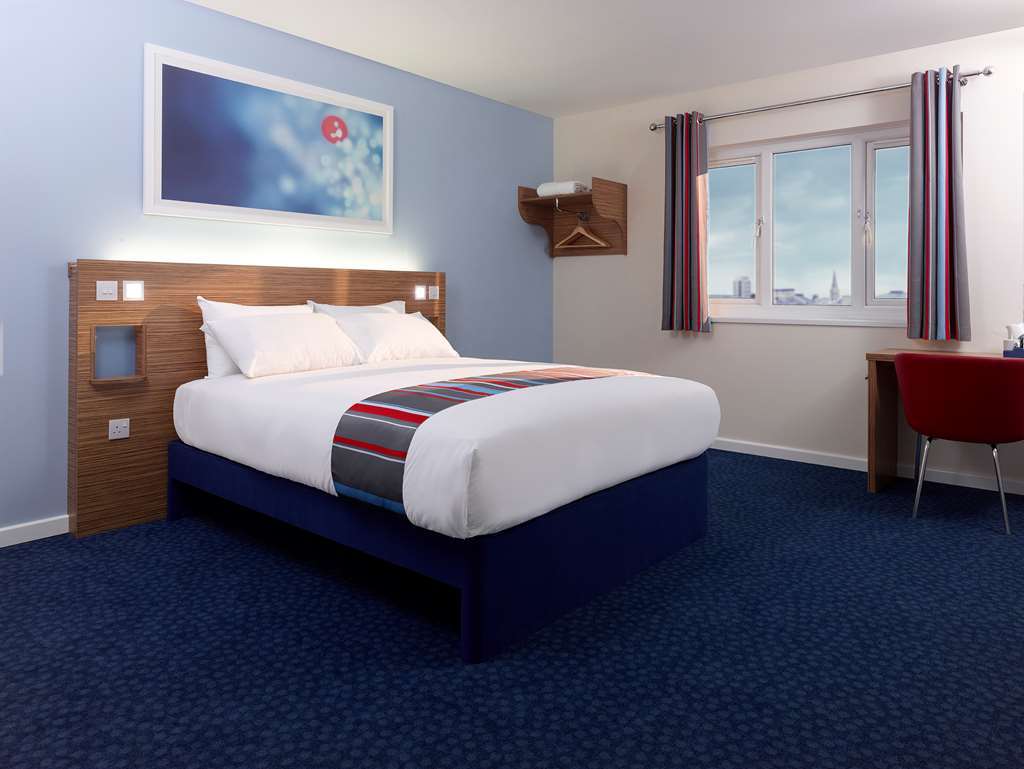 Travelodge Cardiff M4 Habitación foto